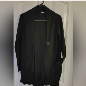 Charlotte Russe solid black duster cardigan sweater with pockets
